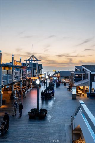140 The Village 407, Redondo Beach, CA 90277