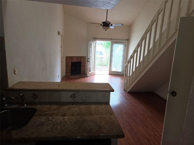 2425 Holly Hall Street B37, Houston, TX 77054