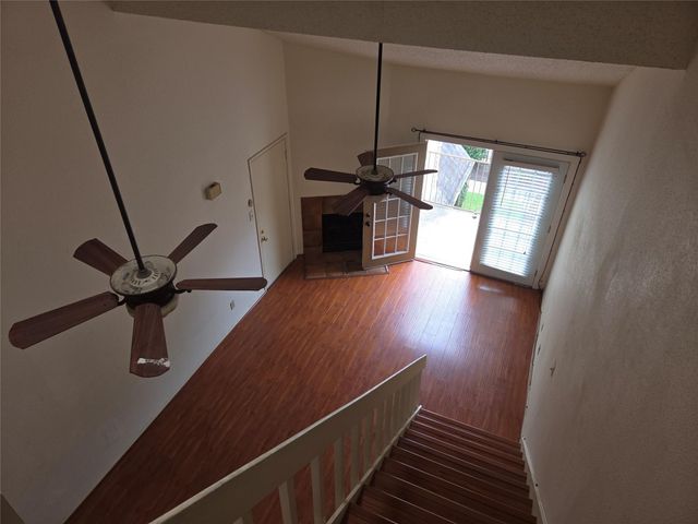 2425 Holly Hall Street B37, Houston, TX 77054