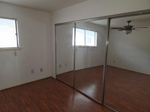 2425 Holly Hall Street B37, Houston, TX 77054