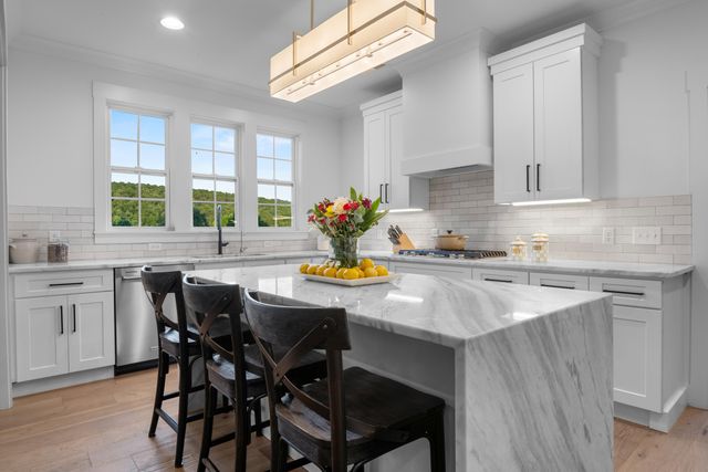 250 Spinnaker Drive, Jasper, TN 37347