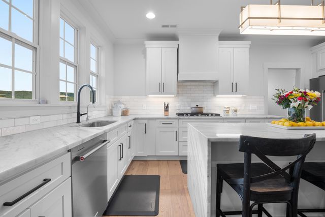 250 Spinnaker Drive, Jasper, TN 37347