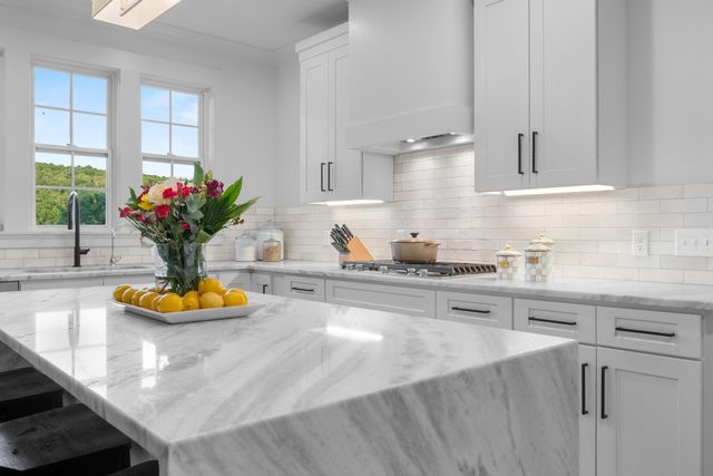 250 Spinnaker Drive, Jasper, TN 37347