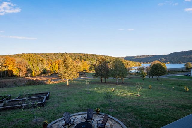 250 Spinnaker Drive, Jasper, TN 37347