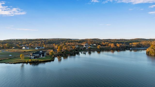 250 Spinnaker Drive, Jasper, TN 37347