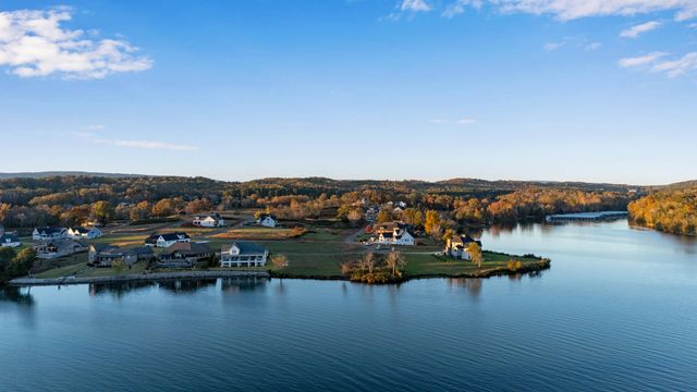 250 Spinnaker Drive, Jasper, TN 37347