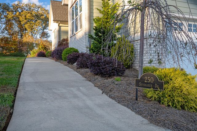 250 Spinnaker Drive, Jasper, TN 37347
