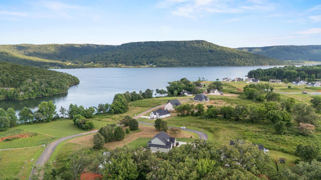 250 Spinnaker Drive, Jasper, TN 37347