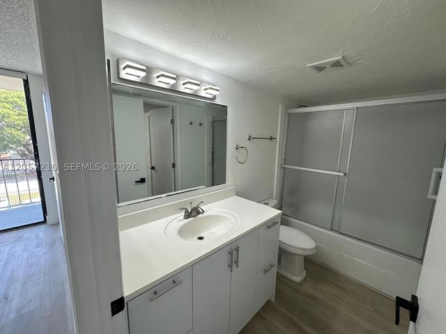 8000 SW 149th Ave A308, Miami, FL 33193