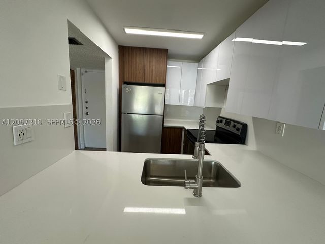 8000 SW 149th Ave A308, Miami, FL 33193