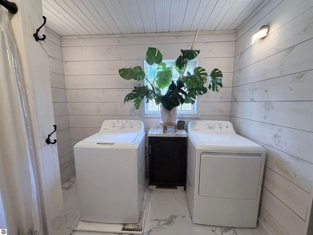 824 Cotey, Cadillac, MI 49601