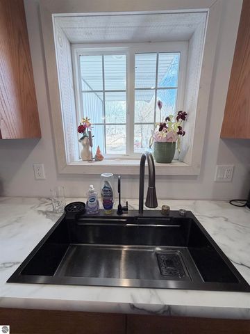 824 Cotey, Cadillac, MI 49601