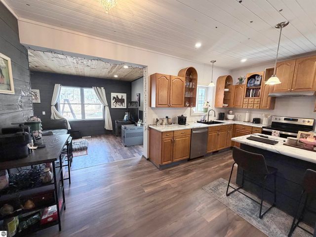 824 Cotey, Cadillac, MI 49601