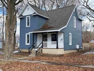824 Cotey, Cadillac, MI 49601
