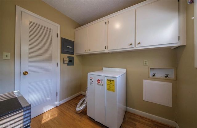 221 Westwood Avenue, Thomasville, NC 27360