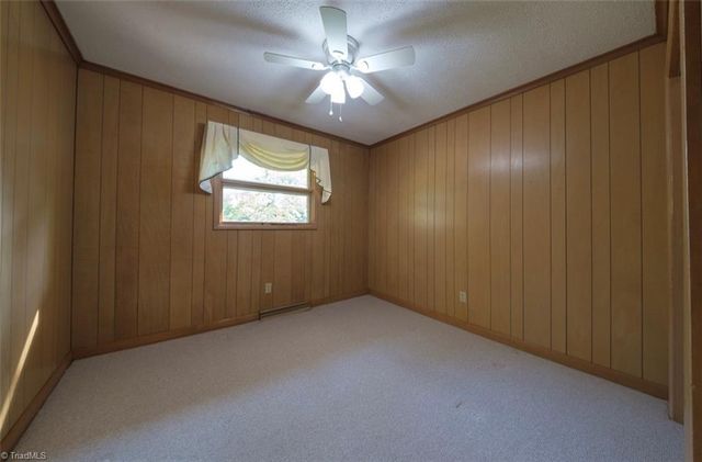 221 Westwood Avenue, Thomasville, NC 27360