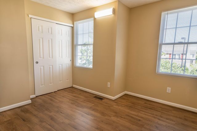 1016 Bella Dona Road, Lexington, KY 40515