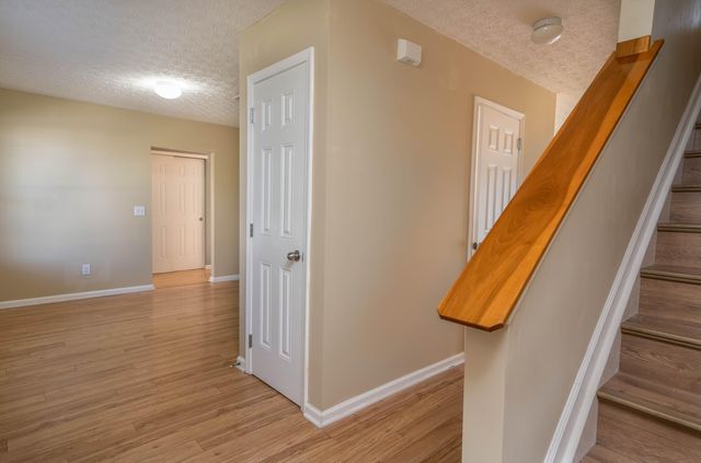 1016 Bella Dona Road, Lexington, KY 40515