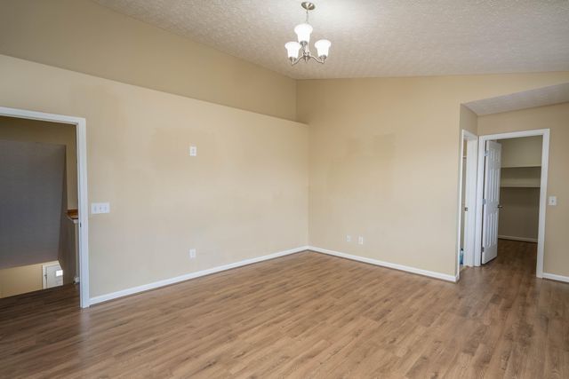 1016 Bella Dona Road, Lexington, KY 40515