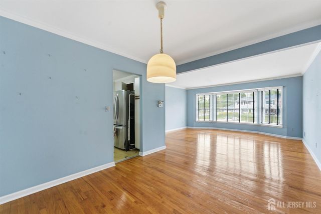 57 Mitchell Avenue, Piscataway, NJ 08854