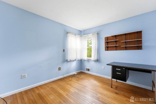 57 Mitchell Avenue, Piscataway, NJ 08854