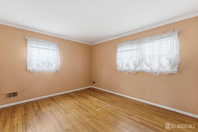 57 Mitchell Avenue, Piscataway, NJ 08854