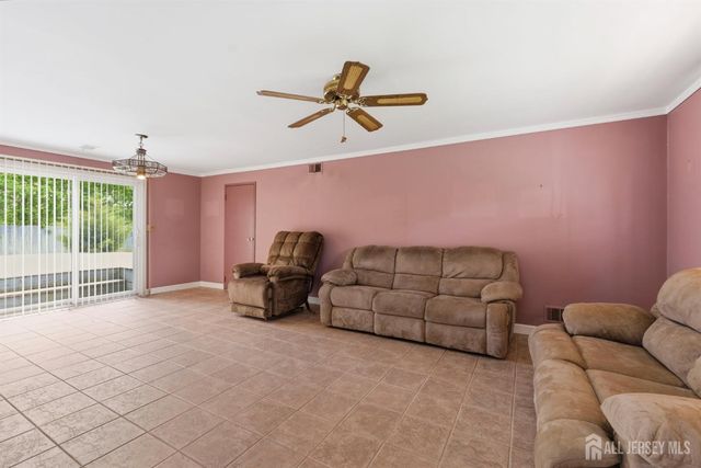 57 Mitchell Avenue, Piscataway, NJ 08854