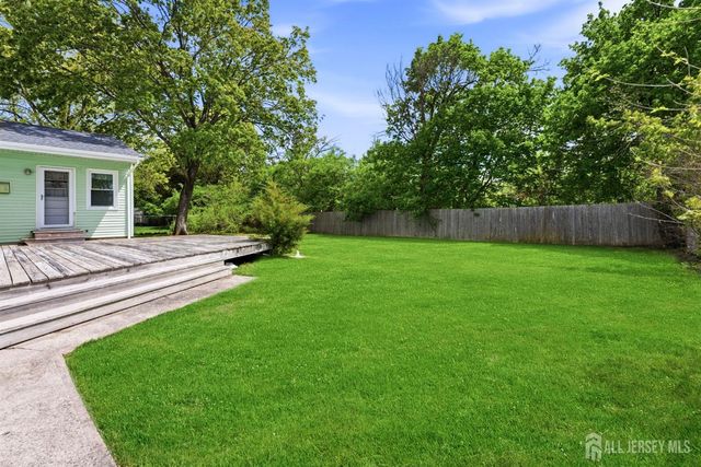 57 Mitchell Avenue, Piscataway, NJ 08854
