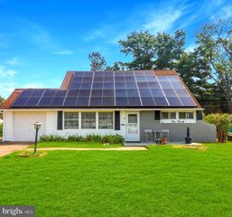 120 VERMONT LN, Levittown, PA 19054