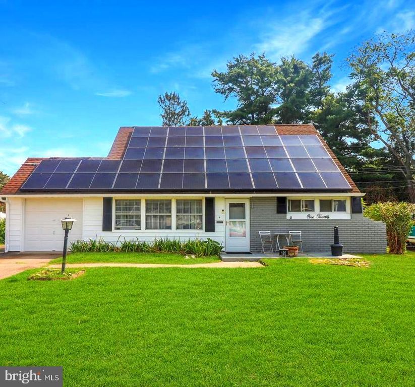 120 VERMONT LN, Levittown, PA 19054