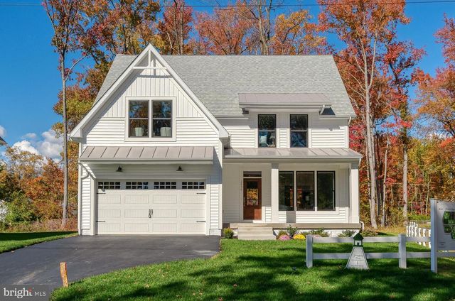 2036 WILLIAM AVE, Essex, MD 21221