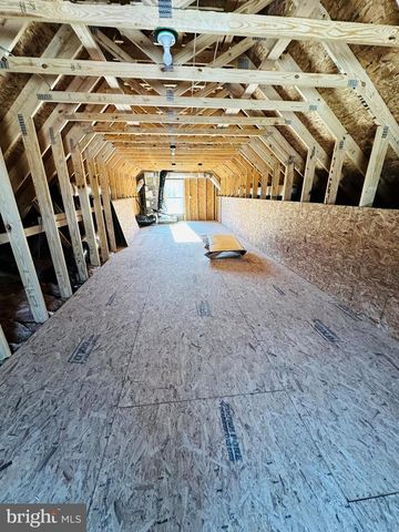 2036 WILLIAM AVE, Essex, MD 21221