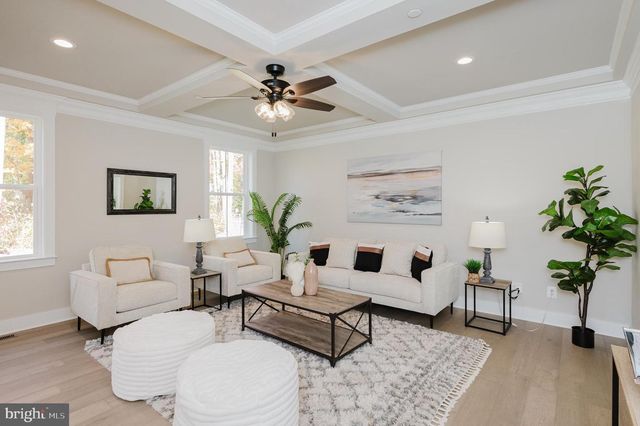 2036 WILLIAM AVE, Essex, MD 21221