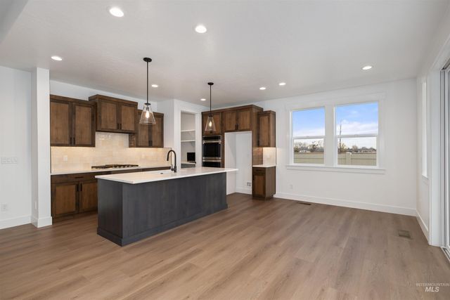 10520 W Shumard Dr, Star, ID 83669