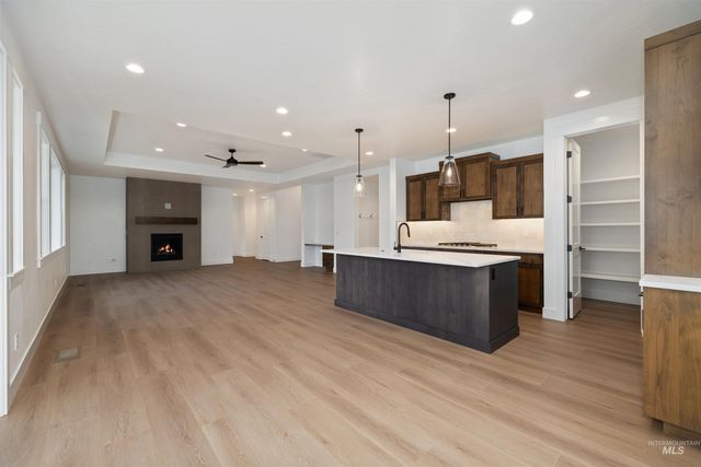 10520 W Shumard Dr, Star, ID 83669