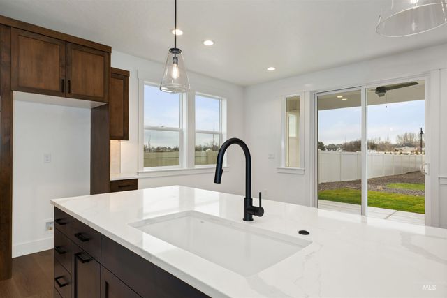 10520 W Shumard Dr, Star, ID 83669