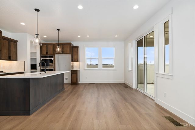 10520 W Shumard Dr, Star, ID 83669