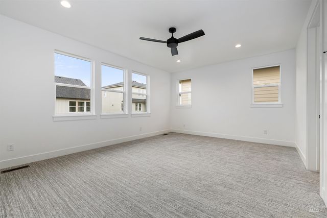 10520 W Shumard Dr, Star, ID 83669