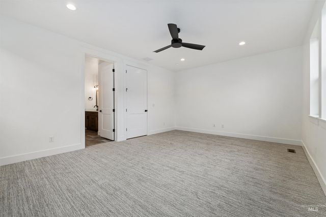 10520 W Shumard Dr, Star, ID 83669