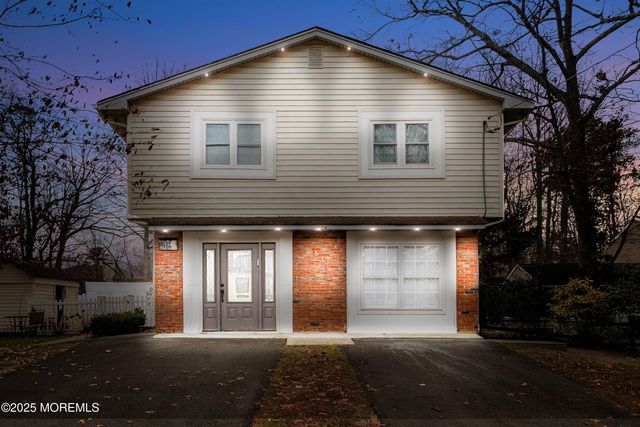 134 Shady Lane Drive, Lakewood, NJ 08701