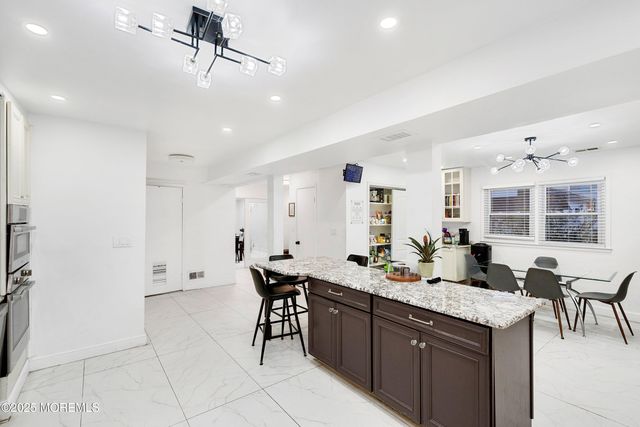 134 Shady Lane Drive, Lakewood, NJ 08701