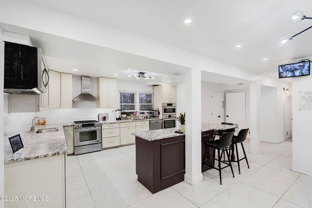 134 Shady Lane Drive, Lakewood, NJ 08701