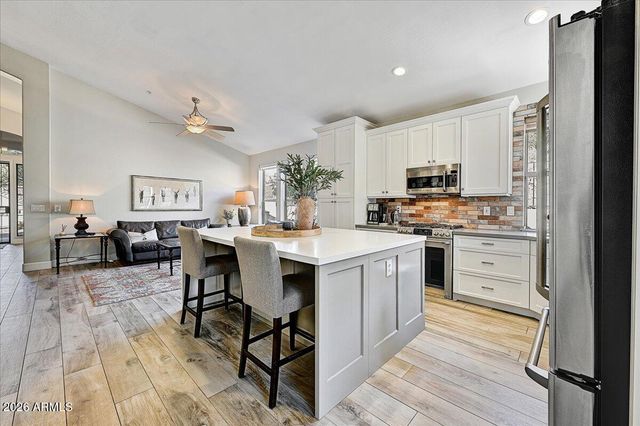 13907 E PARADISE Lane, Scottsdale, AZ 85259