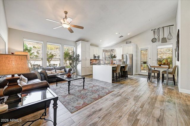 13907 E PARADISE Lane, Scottsdale, AZ 85259