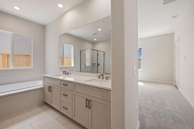 3080 Wisteria Dr, Lodi, CA 95242