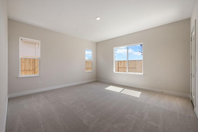 3080 Wisteria Dr, Lodi, CA 95242