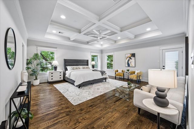 720 Oxford Street, Houston, TX 77007