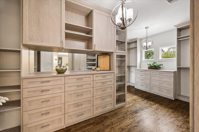 720 Oxford Street, Houston, TX 77007