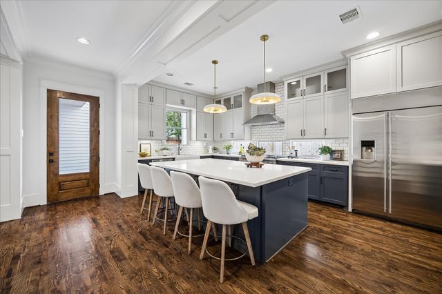 720 Oxford Street, Houston, TX 77007