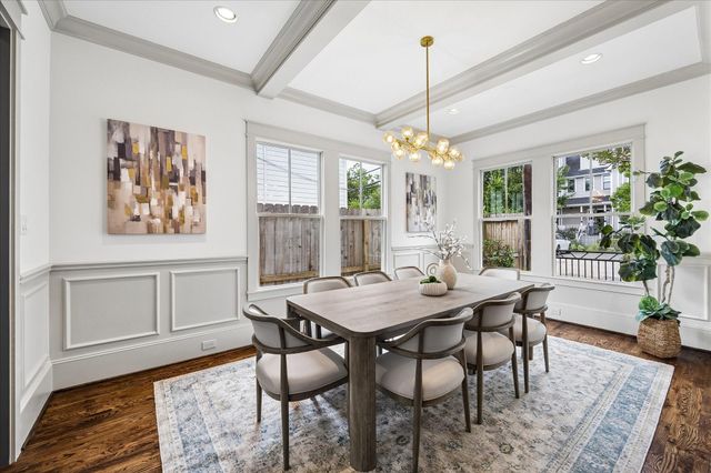720 Oxford Street, Houston, TX 77007